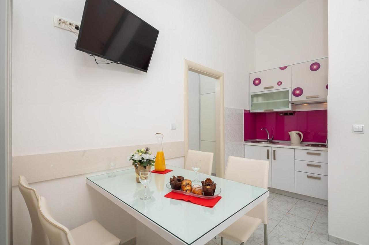 Apartmani Kastelancic Podstrana Exterior foto