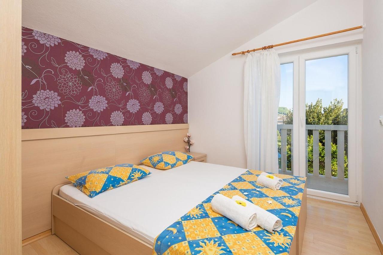 Apartmani Kastelancic Podstrana Exterior foto
