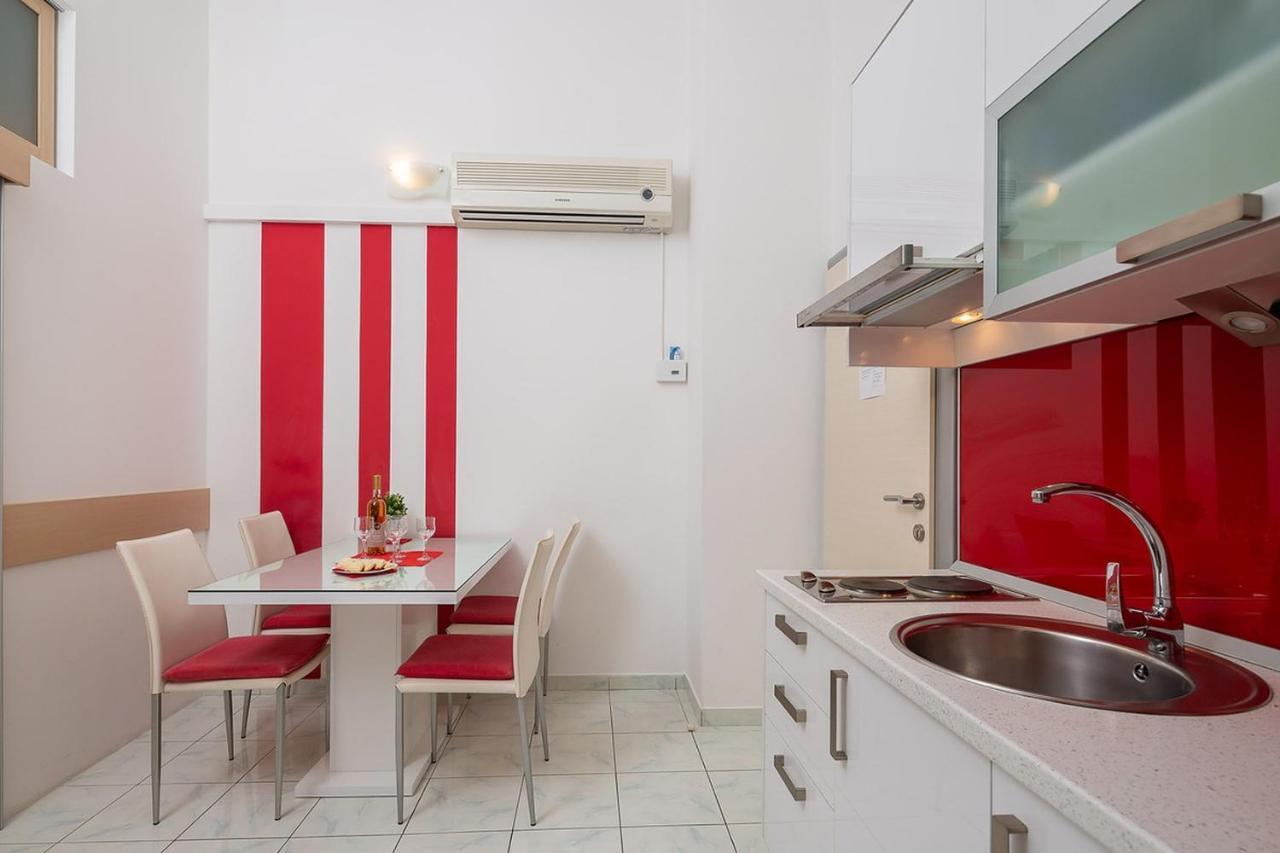 Apartmani Kastelancic Podstrana Exterior foto