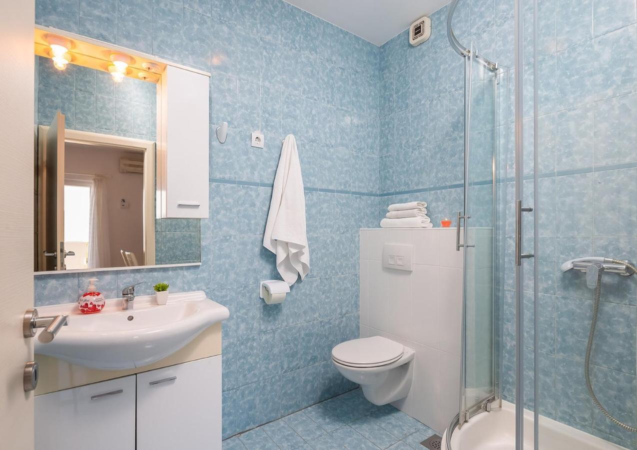 Apartmani Kastelancic Podstrana Exterior foto