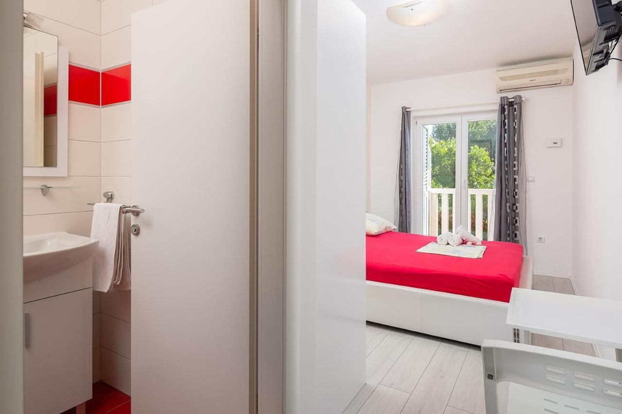 Apartmani Kastelancic Podstrana Exterior foto