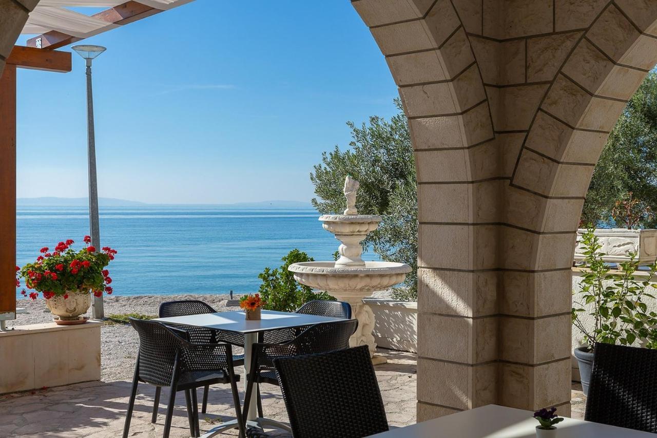 Apartmani Kastelancic Podstrana Exterior foto